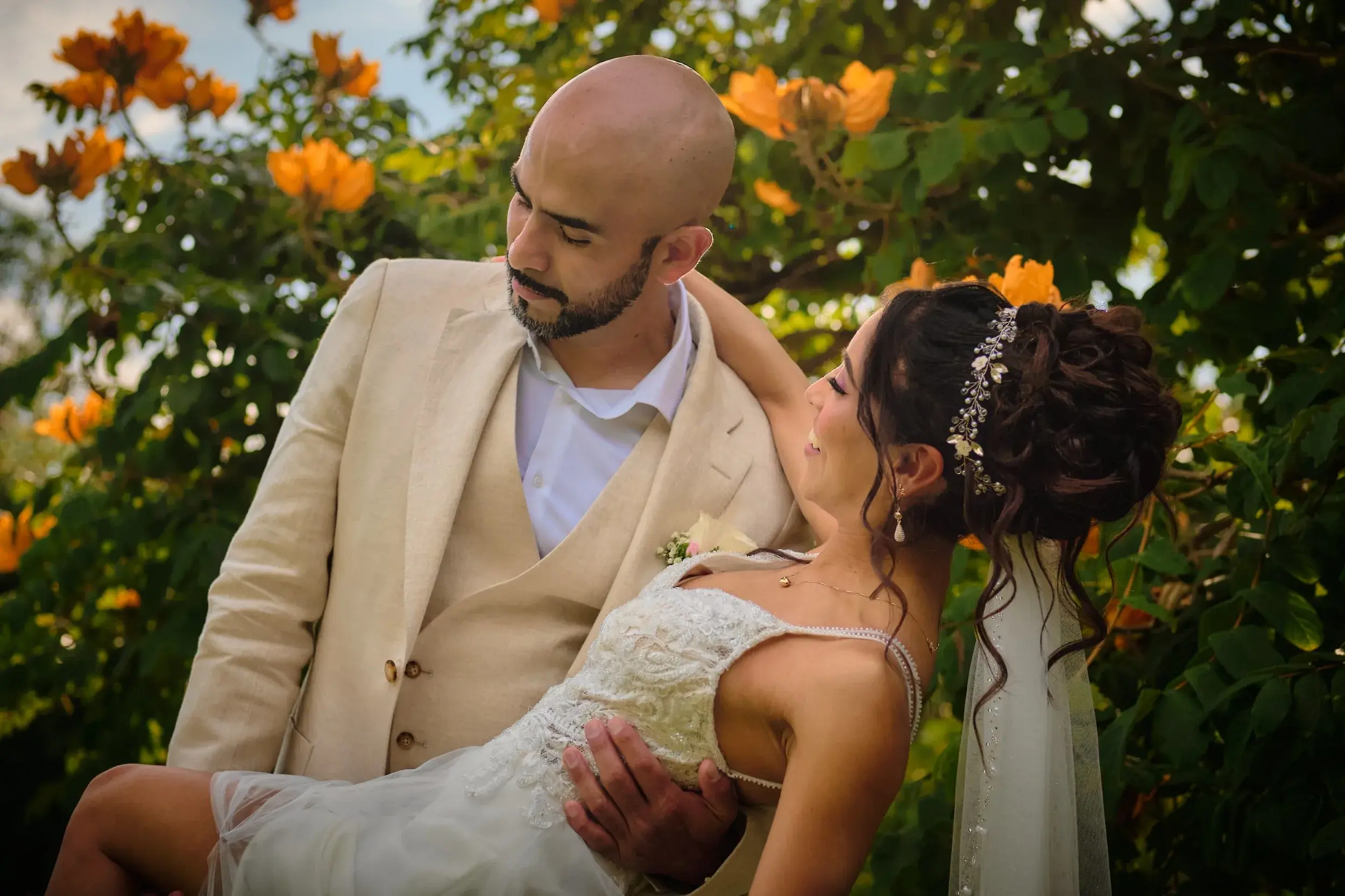Beautiful wedding couple in a scenic location